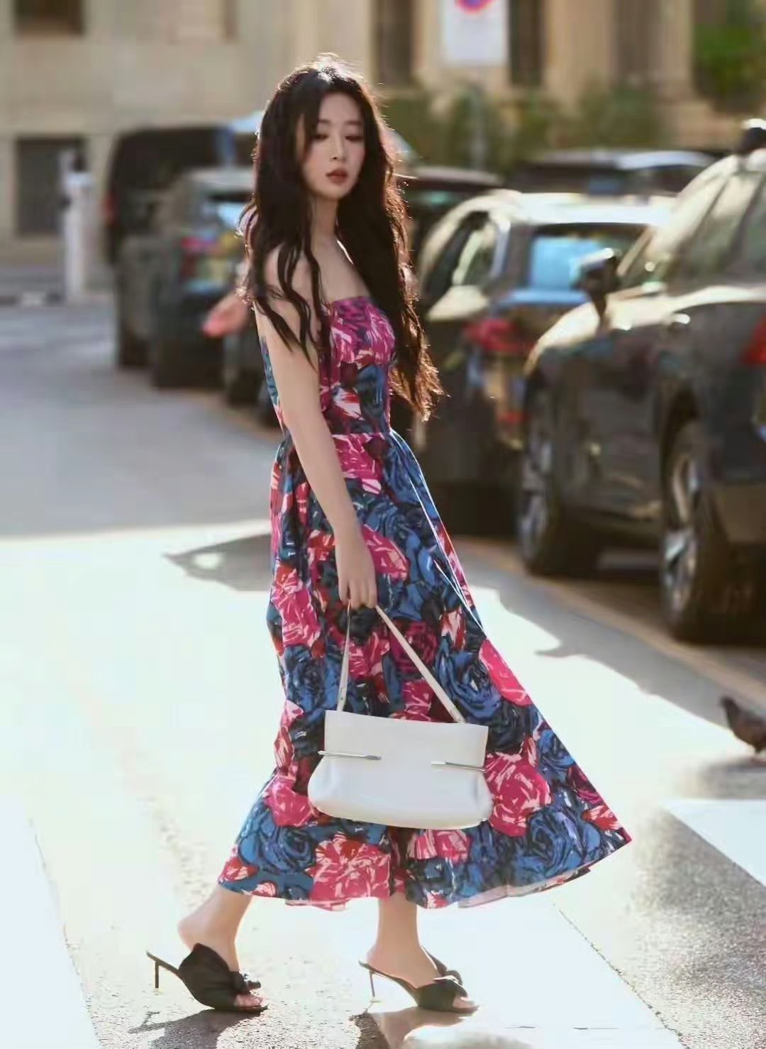 杨紫纪梵希街拍越看越好看！ ​​​