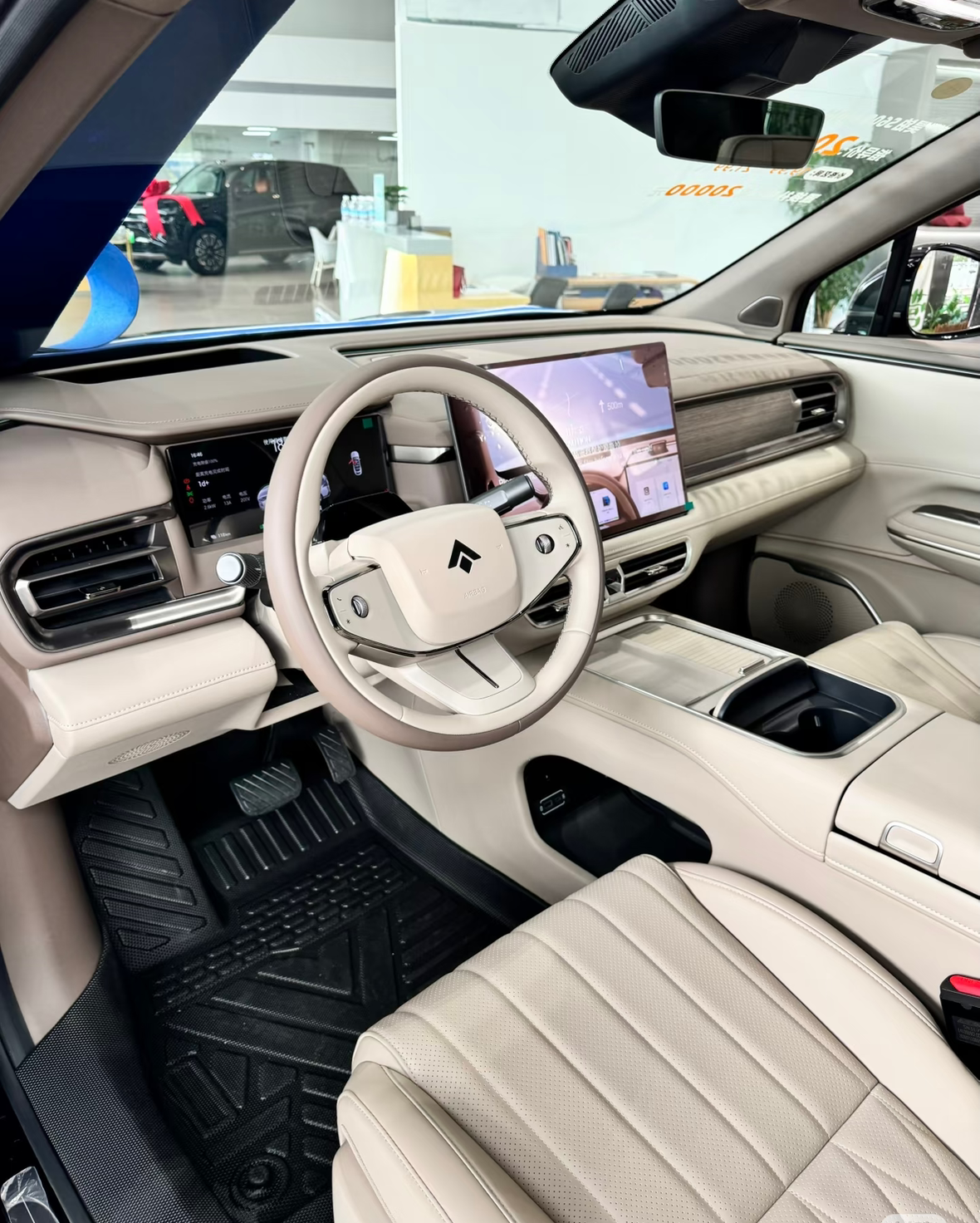 越开越省心，昊铂S600才是通勤搭子