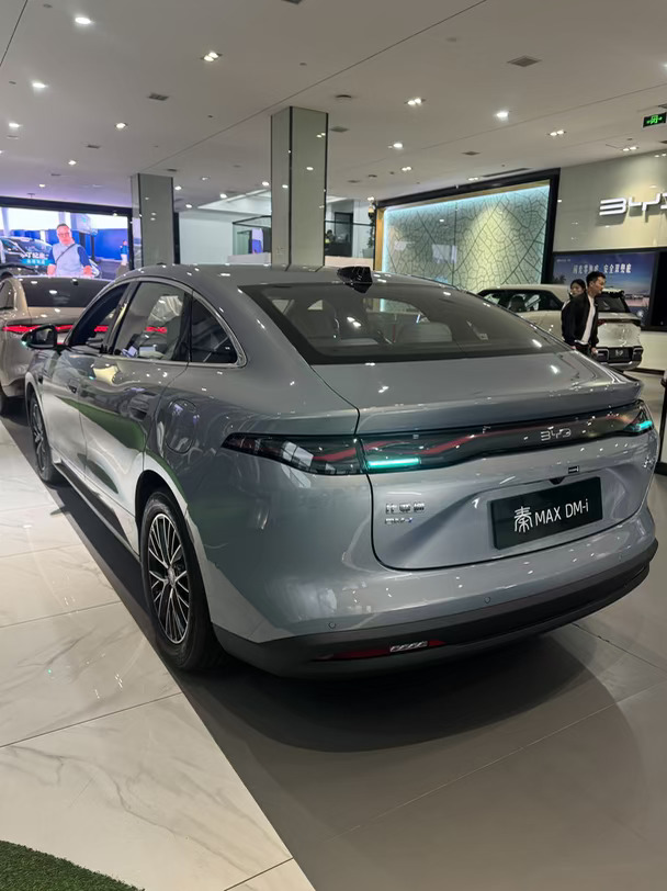 武汉秦 Max 320km 银色，国庆新政策？