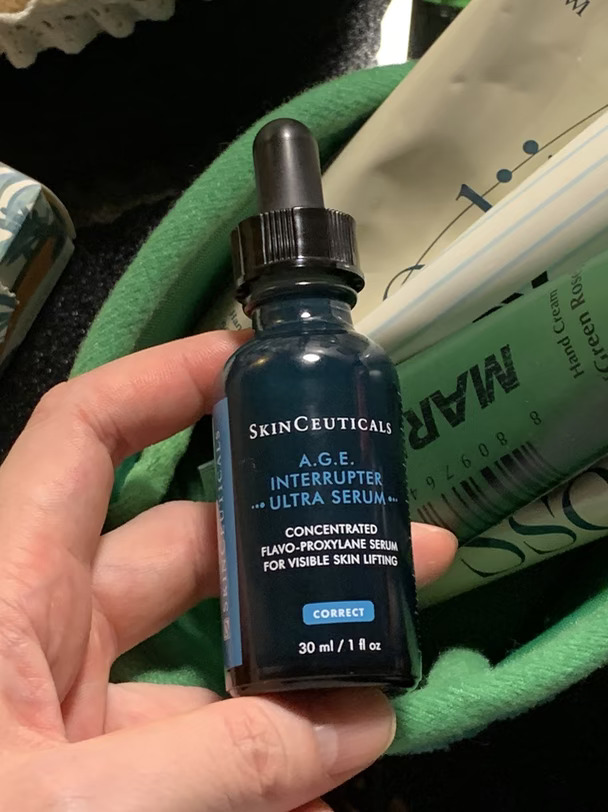 分享混油皮紧脸神瓶