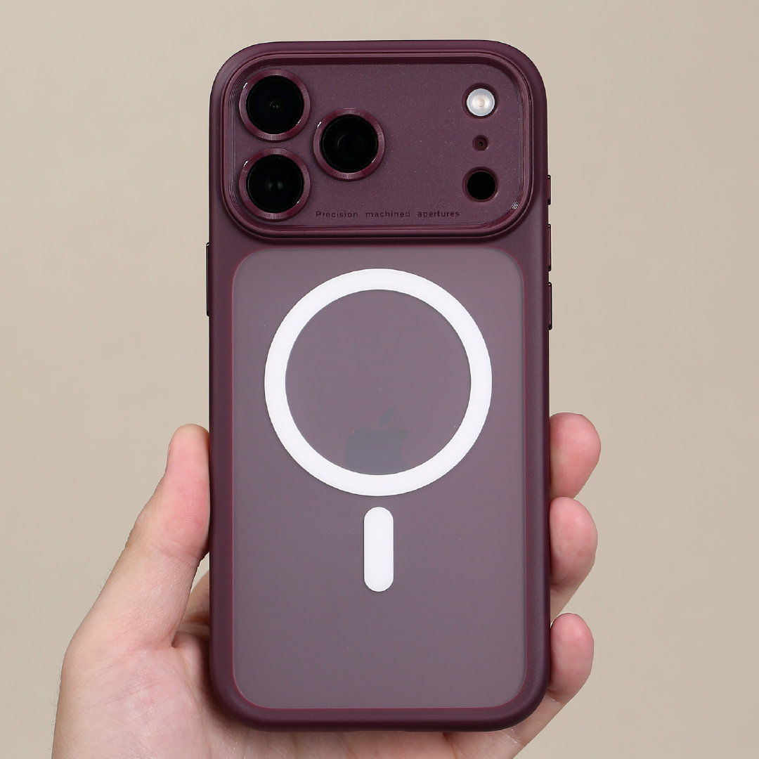 iPhone18ProMax/18Pro 磁吸撞色壳的红色也挺受欢迎的哦[嘻嘻]这款配色也计划搞一个精孔款式 ​