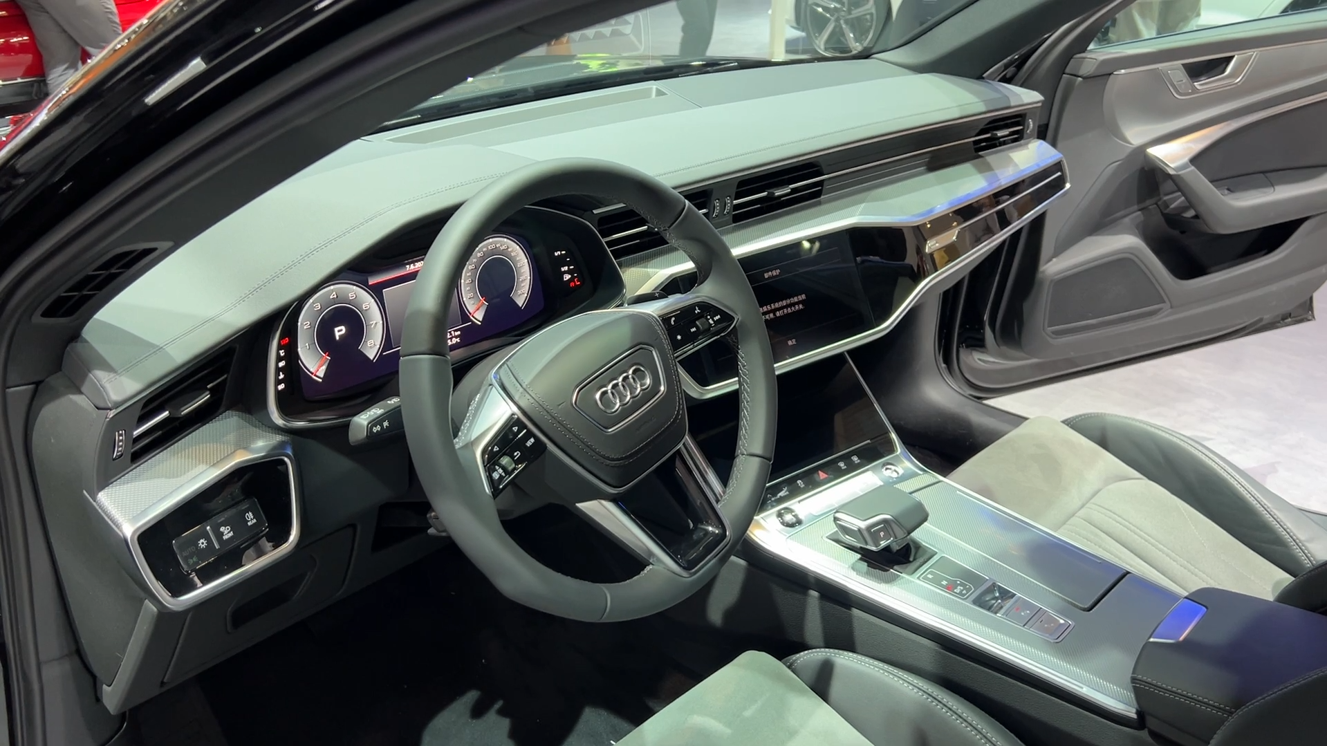 2023款二手奥迪A6L，21-24万可看，此版本都有毛病及优点？
2023 款奥迪 A6L 在二手市场的性价比大致来到 21‑24 万区间。受行驶里程、车况以及地区差异影响，实际成交价浮动较大，该区间仅作为选购参考。这款车已经度过新车前三年贬值最快的阶段，现在入手相对划算，下面聊聊 2023 款奥