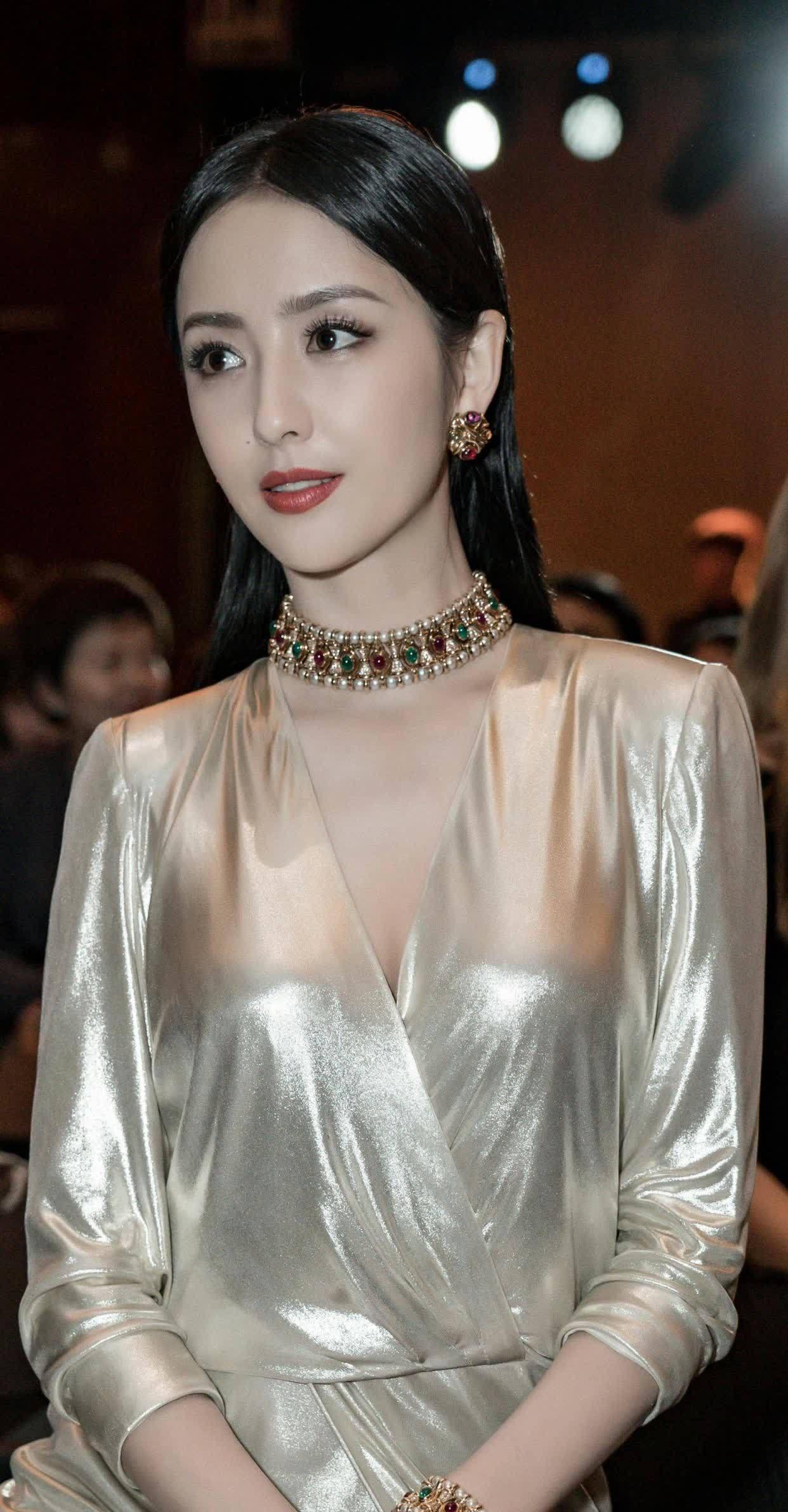 佟丽娅