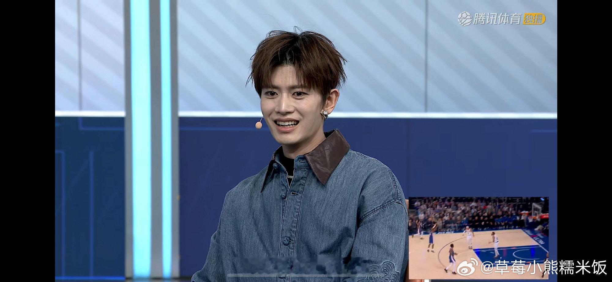 #任嘉伦解说76人vs尼克斯#🤣任嘉伦这球迷热忱配上王猛杨鸣美娜的专业梗，哎哟我去整个解说过程又稳又好玩#NBA# ​