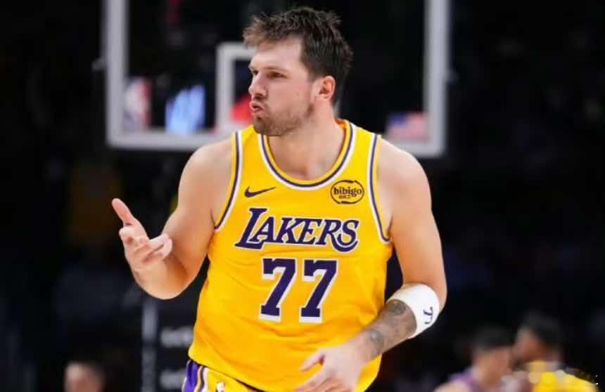 ·库班｜独行侠（2018‑2023）东契奇进入NBA的首任老板，全力围...