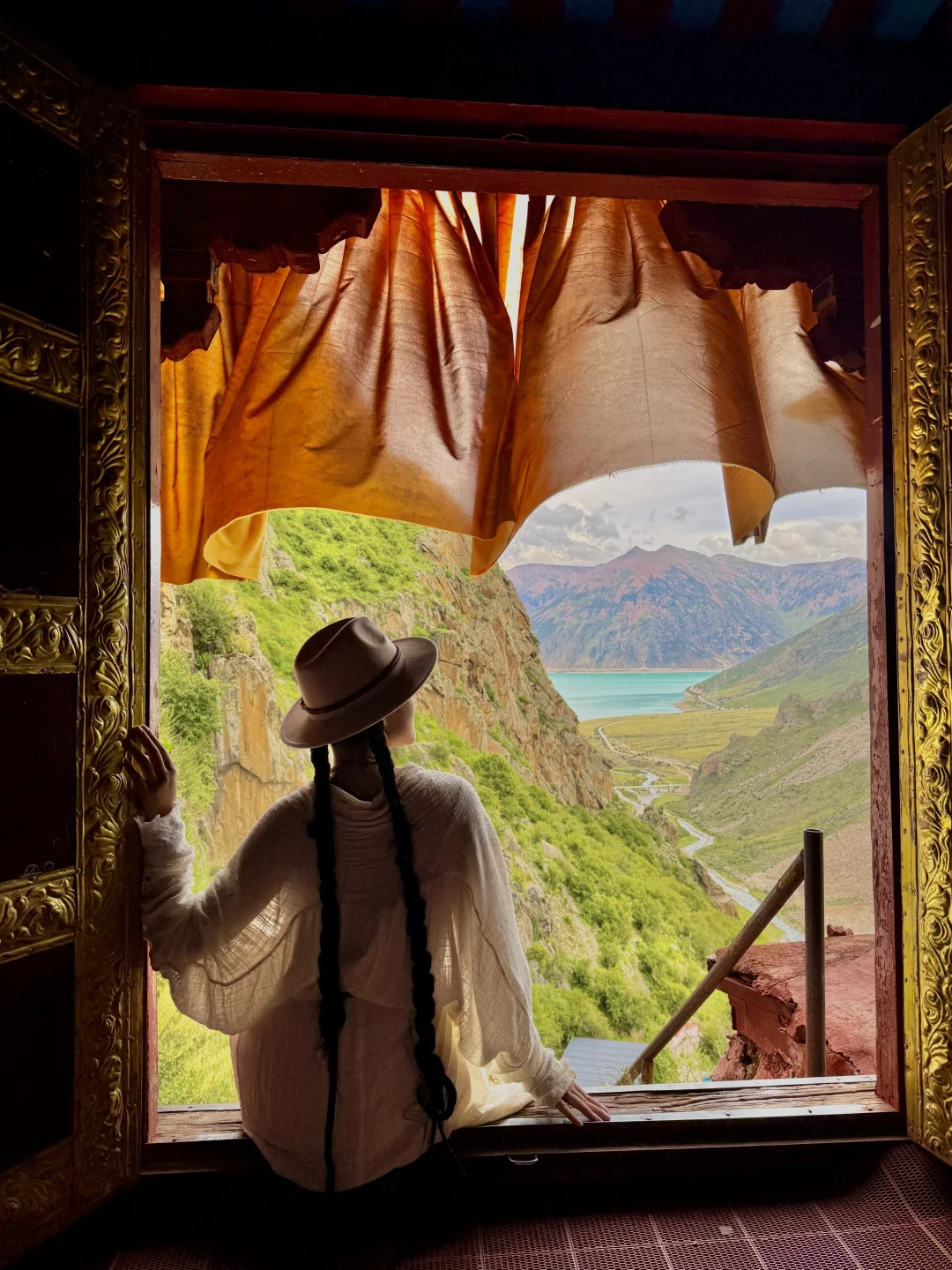 推门就是画卷🖼️在这修行会有什么心事呢