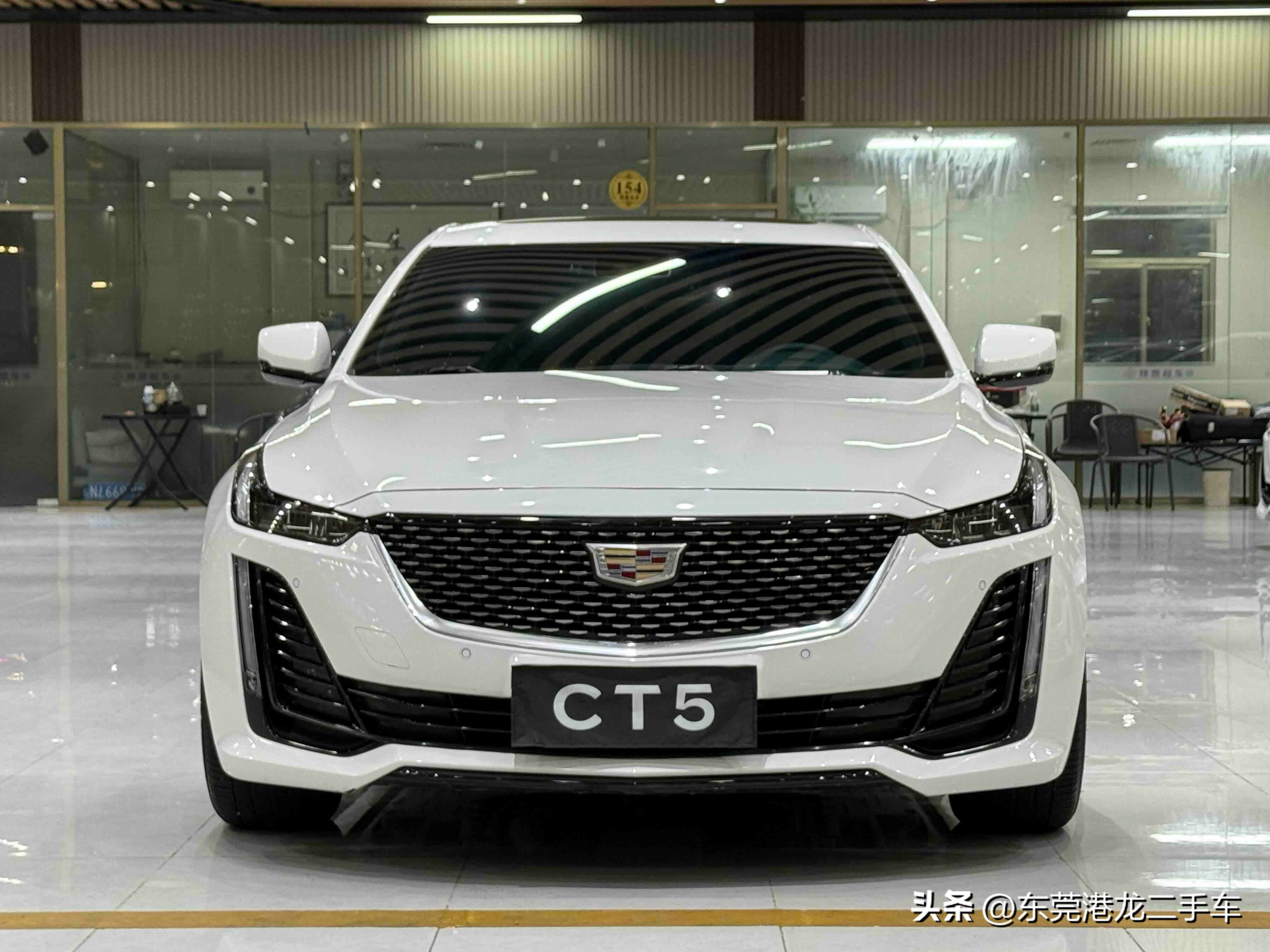 CT5是后驱运动轿车，底盘操控是强项，但小毛病偏多，美系车通病集中在变速箱、机脚、电子件、底盘易损件，二手入手一定要重点排查。

⚠️硬件通病&amp;真实缺点

1、动力总成（LSY发动机+10AT变速箱）

1. 10AT低速顿挫闯动：20‑21款早期批次更明显，低速蠕行、