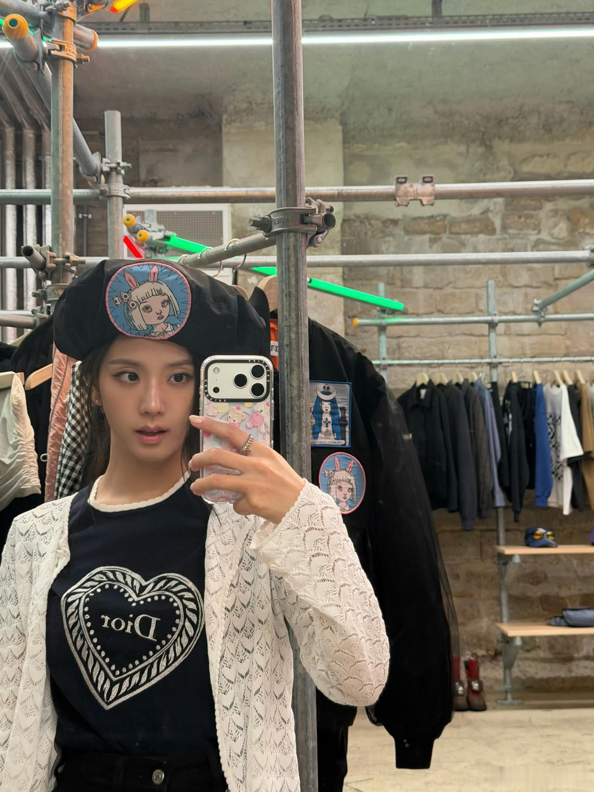#kimjisoo[超话]#姐姐好美好萌啊[爱慕]#金智秀##jisoo# ​