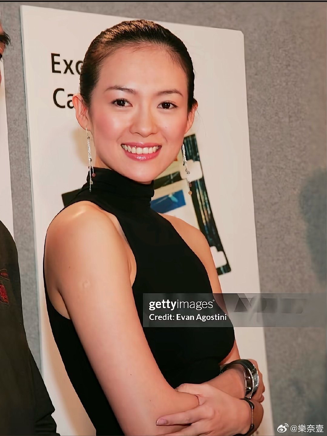 也许是天气 也许是运气 也许是你不放弃
我发现我一直都很慕强，喜欢这种有野心 踏实 努力的明星。比如“赵丽颖、章子怡、张柏芝…”骨相既美 又给人一种千磨万击还坚韧的感觉
不传播负能量 看了章的采访觉得更喜欢了！！完全就是大女主 野心不是张扬而是刻在骨子里的不甘平庸。有目标 知道自己想要什么 ​