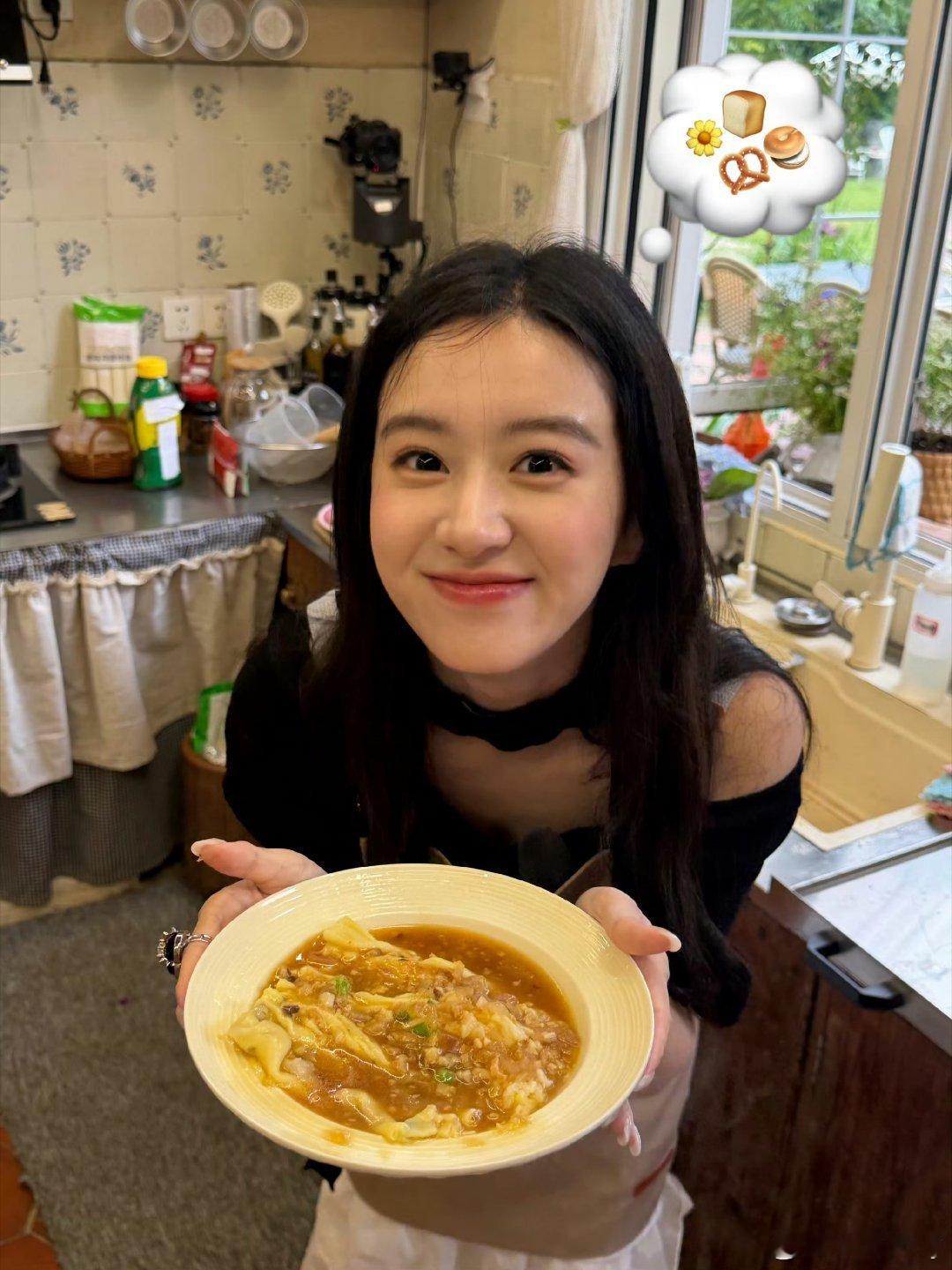 #包上恩[超话]# 和我吃饭从来不a钱的人 ​