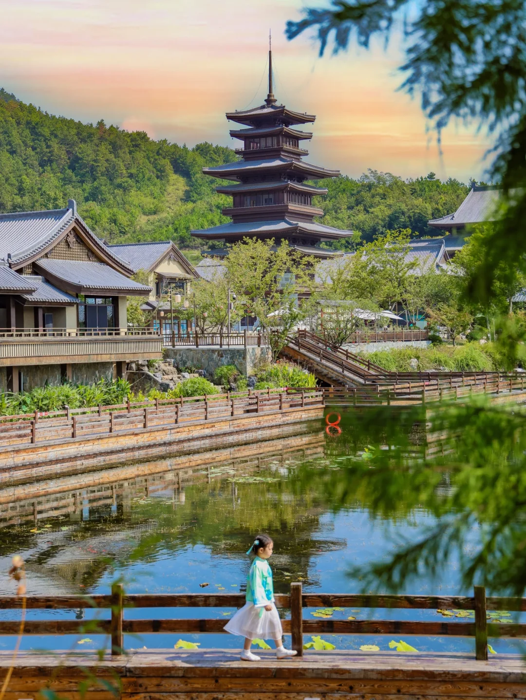 武汉出发2h，住进《梦华录》同款古风小镇