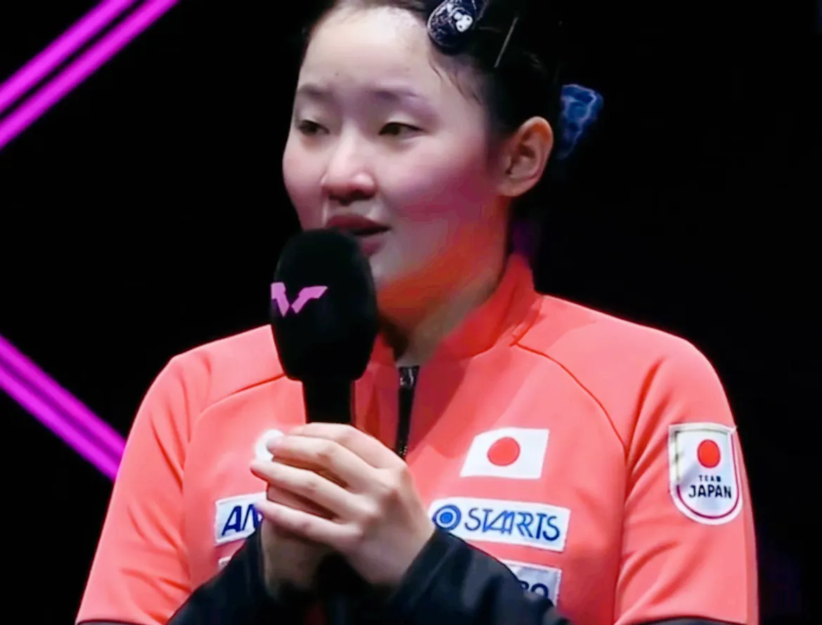 张本美和！疑似发烧夺冠！值得研究！陈熠鏖战7局！与冠军失之交臂！
 
澳门冠军赛女单决赛昨晚上演七局大战，陈熠3-4遗憾错失冠军。

整场比赛陈熠发挥亮眼，斗志昂扬，第6局接近冠军，但大赛经验尚浅，接近胜利心态波动，没能把握住机会。

张本美和本场身体状态不佳，疑似发烧，局间休息裹上厚棉袄，场上状态