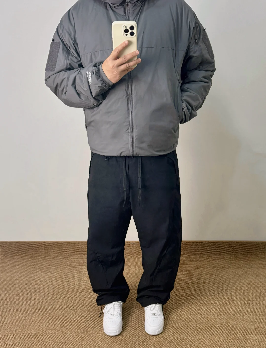 百搭小白鞋｜黑白灰穿搭