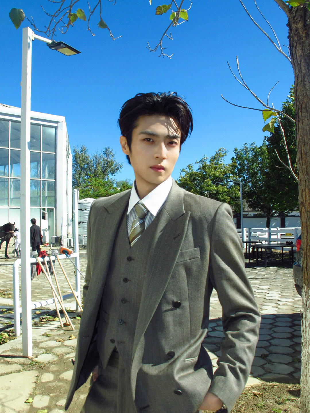 #陈靖可瘦了好多#
陈靖可瘦了好多，心疼哥哥😭
我们靖可又要进组啦！好辛苦最近一直连轴转工作多多，多多尝试[给你小心心]
自律的陈靖可，身材已经很好啦！
路过可以来预约一下陈靖可的待播剧呀~
#陈靖可# ​