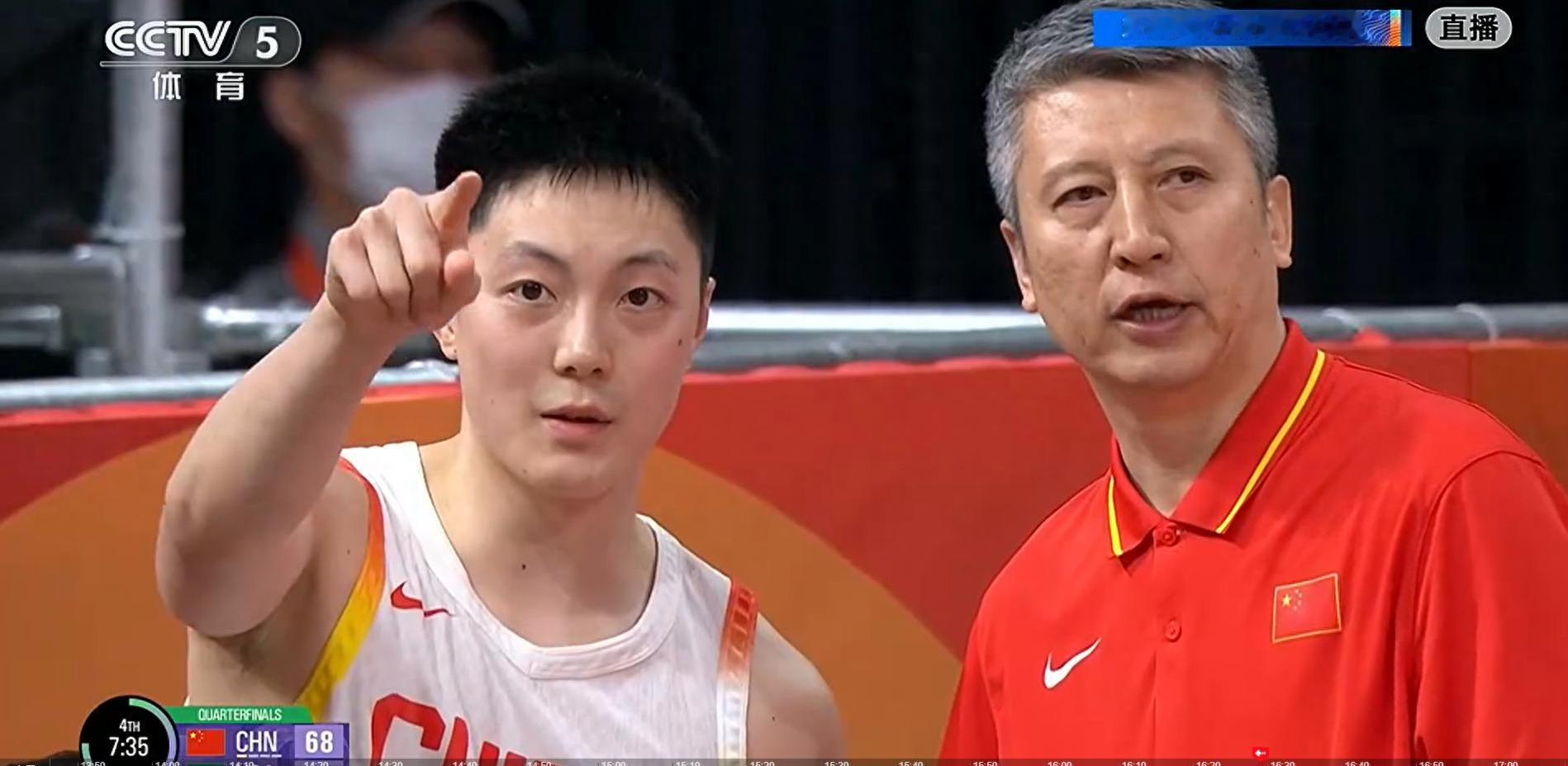 中国男篮险胜沙特晋级四强，廖三宁临危救主