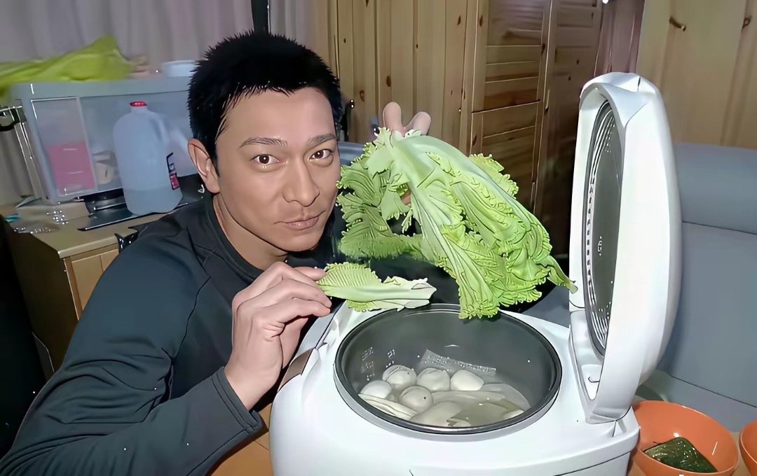 刘德华即使身价千万，也吃得如此平淡。​​​​