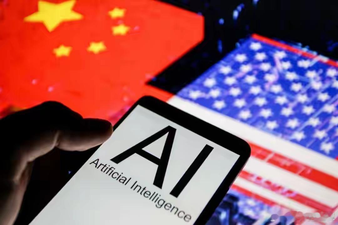 华为投标埃及项目，美国想截胡！中国AI追太快，美媒锁定关键人物
美国围堵中国人工智能产业已经持续多年，从高端GPU、半导体设备到先进制程和云算力，能卡的环节几乎都伸过手。华盛顿原本盘算，只要把关键技术供应攥在手里，中美AI差距就会越拉越大。结果现在出现了一个挺有意思的变化：中国企业非但没 ​