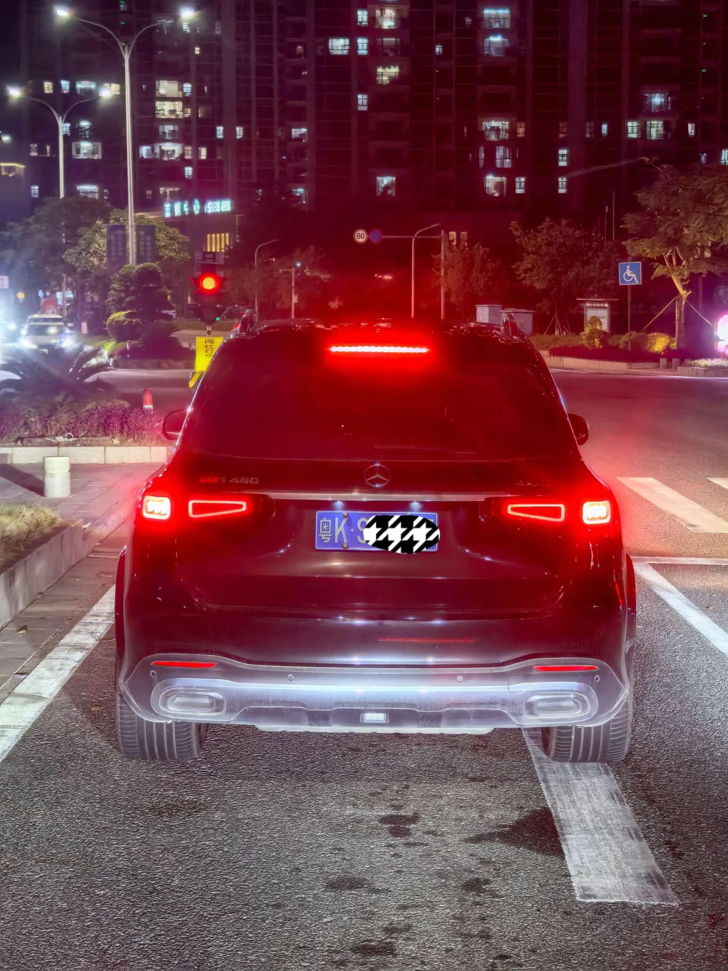 这大宽胎谁不爱奔驰gls450  公路之王