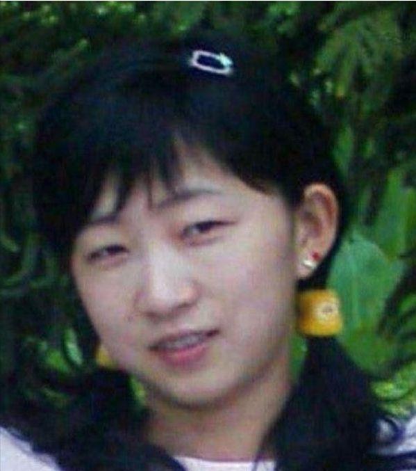 1968年，台湾美女服务员意外被中非暴君相中，很快就远嫁非洲，过上了奢...