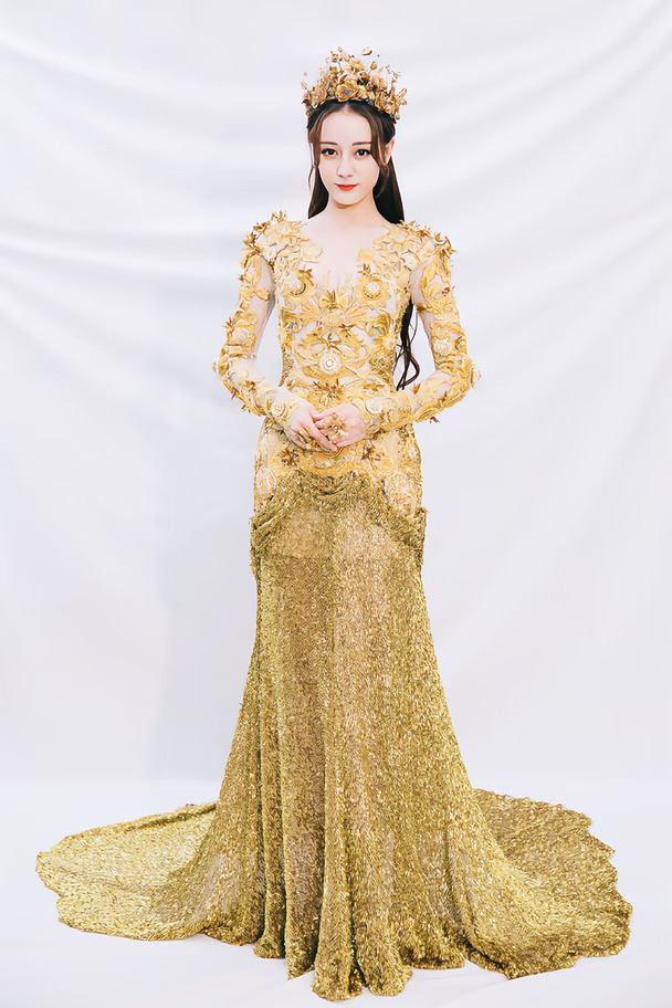 GUO PEI 穿的比想象中少（2）