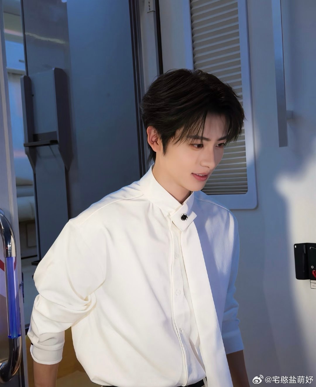 #w是一航呀w[超话]# 🌹#向全世界安利一航# 🌹#向全世界安利一航# 
相爱的话即使不能天天见面但是我知道你不会走你知道我不会变这就足够了 ​