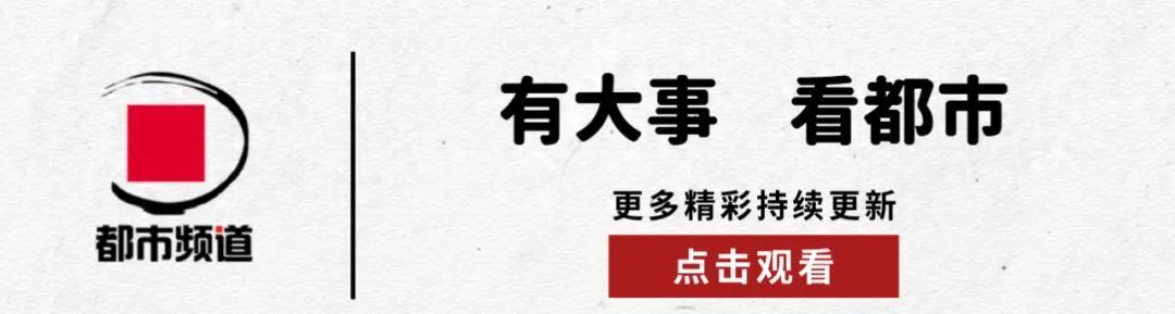 小米18Fold首次亮相，价格可能达到1.2万元左右
小米18Fold也已经不是只在宣传图上出现的产品了。
9月2日，雷军发布了真机展示视频，并且第一次对外展示了这款折叠屏手机的样子。小米手机官方同时发布了宣传视频，手机部总裁卢伟冰之后又对产品的定位进行了说明。小米对于它所下的定义是这样的：“这是个