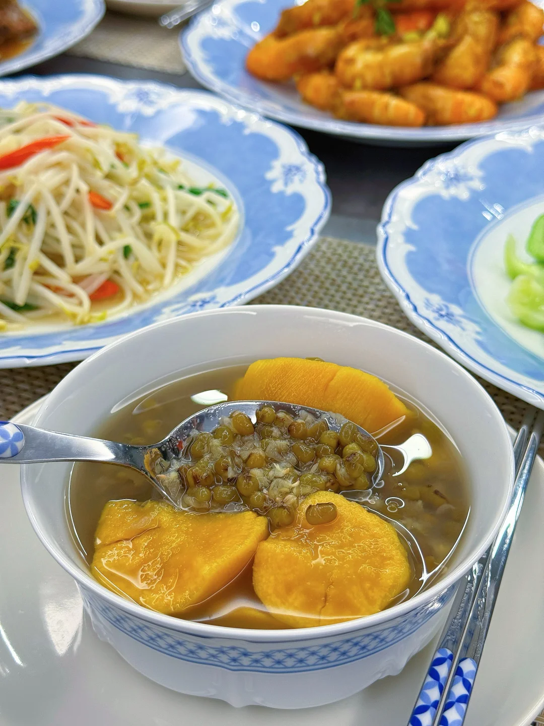 地瓜绿豆汤代替主食也吃美了