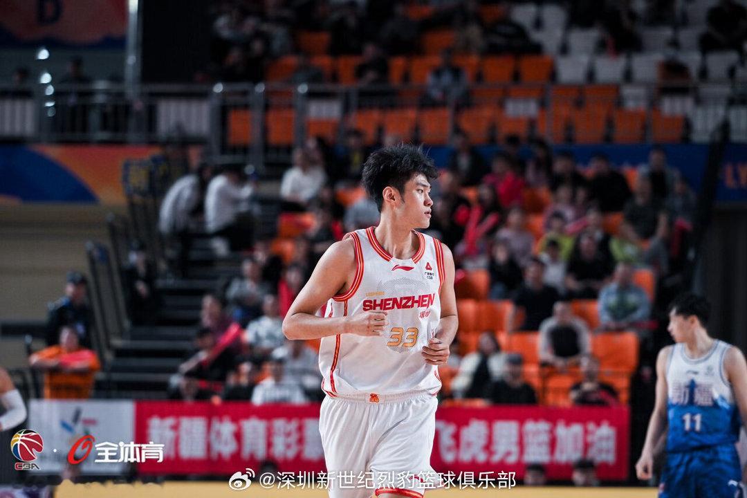 102:97力克新疆，豪取十连胜，同时成功追平队史最长连胜纪录，用一场...