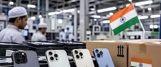 同一部iPhone18，中国大陆卖9999元，美国裸价只要8046元，可美国那是不含税的，多数州加上消费税后到手远不止这个数。日本约9612元，香港约8985元，中国大陆256GB确实站上了最高点。但别急着骂，2TB版本中国大陆卖20499元，香港、台湾、日本、韩国、马来西亚、阿联酋折合人民币反而只