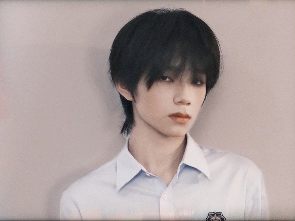 校花大人🤤你的手好大呀…
#王橹杰付彬言# ​