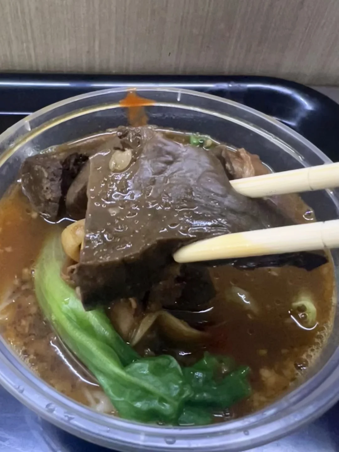 北京路巷子里的美食：阿姨牛杂