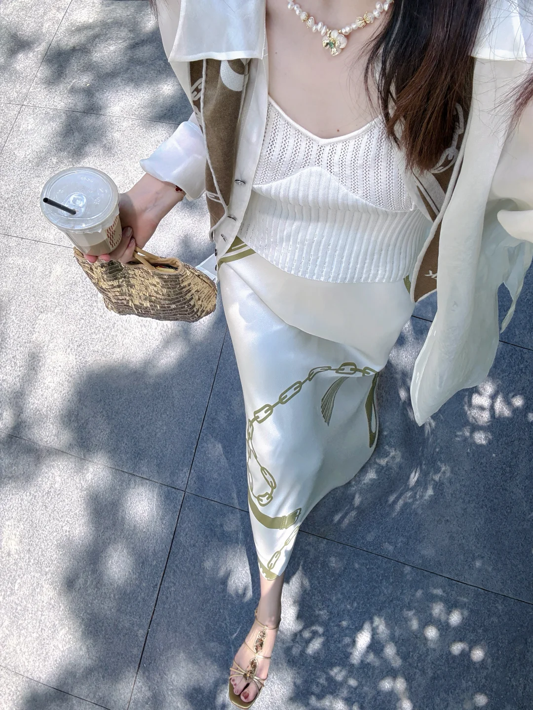 打工人夏日通勤的神👒防晒衬衫配半裙很老钱