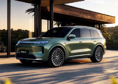 【荣威家越07将于8月13日正式亮相 搭载Momenta R7世界模型...