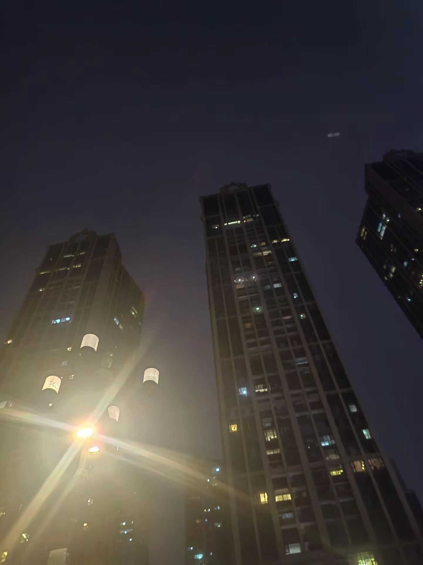 一个家庭变得不和睦了，那是那个一直受气的人不愿意再受委屈了[看][看]