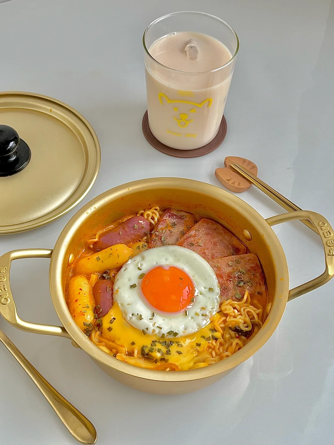 ☀️休息日早餐分享｜生日的芝士拉面年糕锅😋