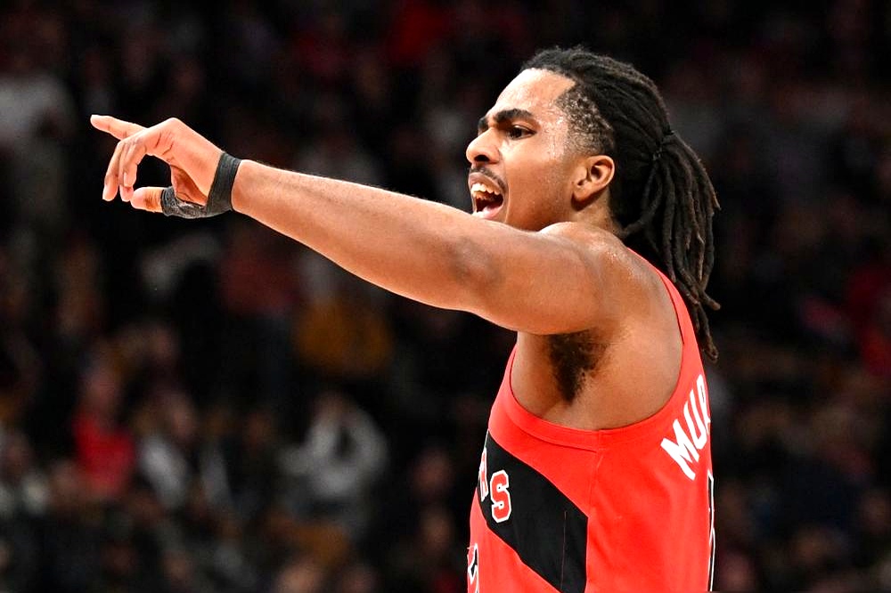 你再看猛龙        不是，这球看着看着不对劲了啊！    骑士队...