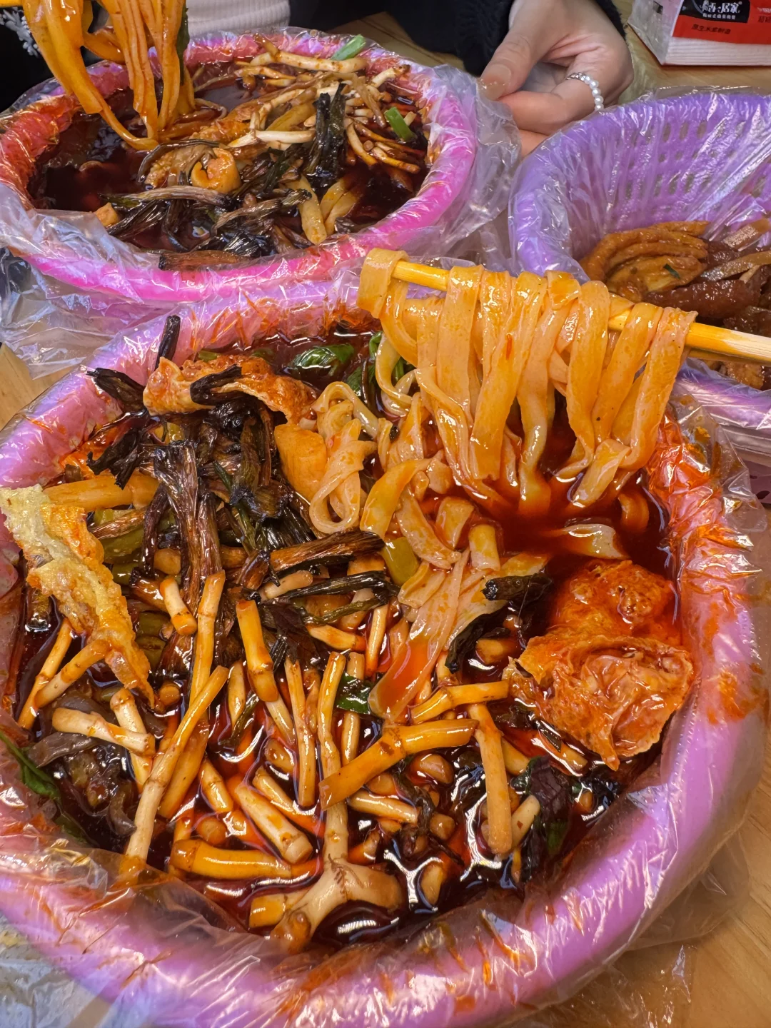 不开玩笑！！！来柳州真的要试试螺蛳切螺