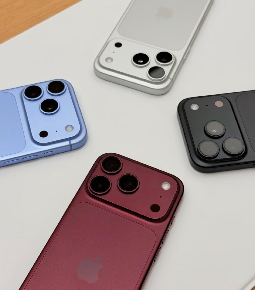 现在让你再选的话，iPhone18 Pro 系列你会选择哪个颜色？[并不简单] ​