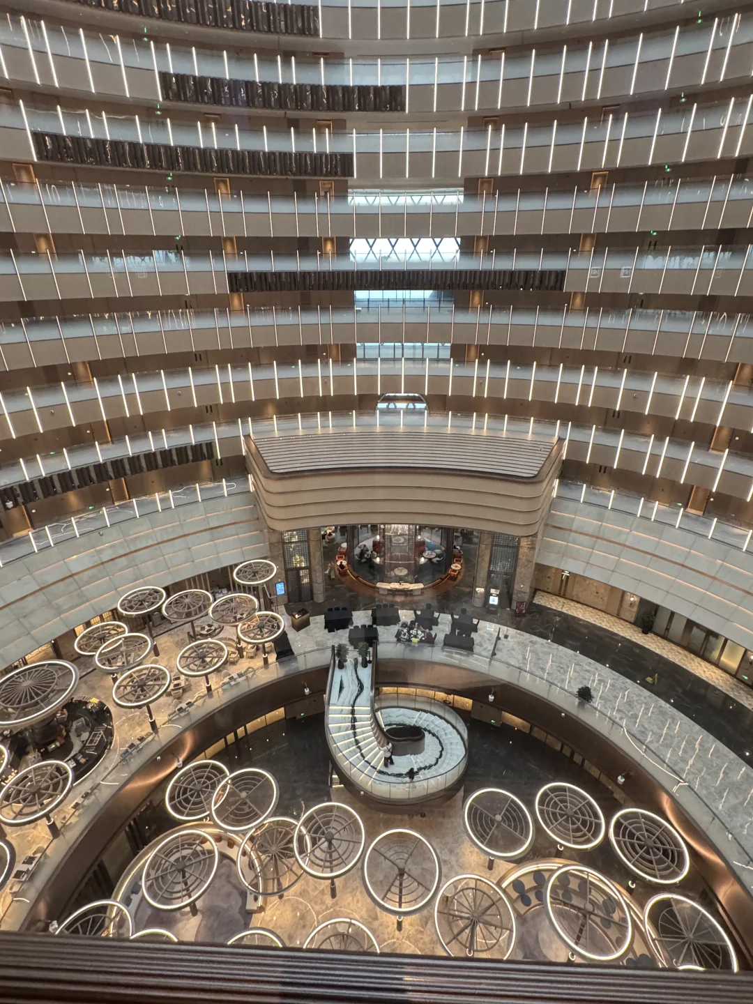 生活的浪漫，要自己给