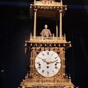 京城王四爷的观世