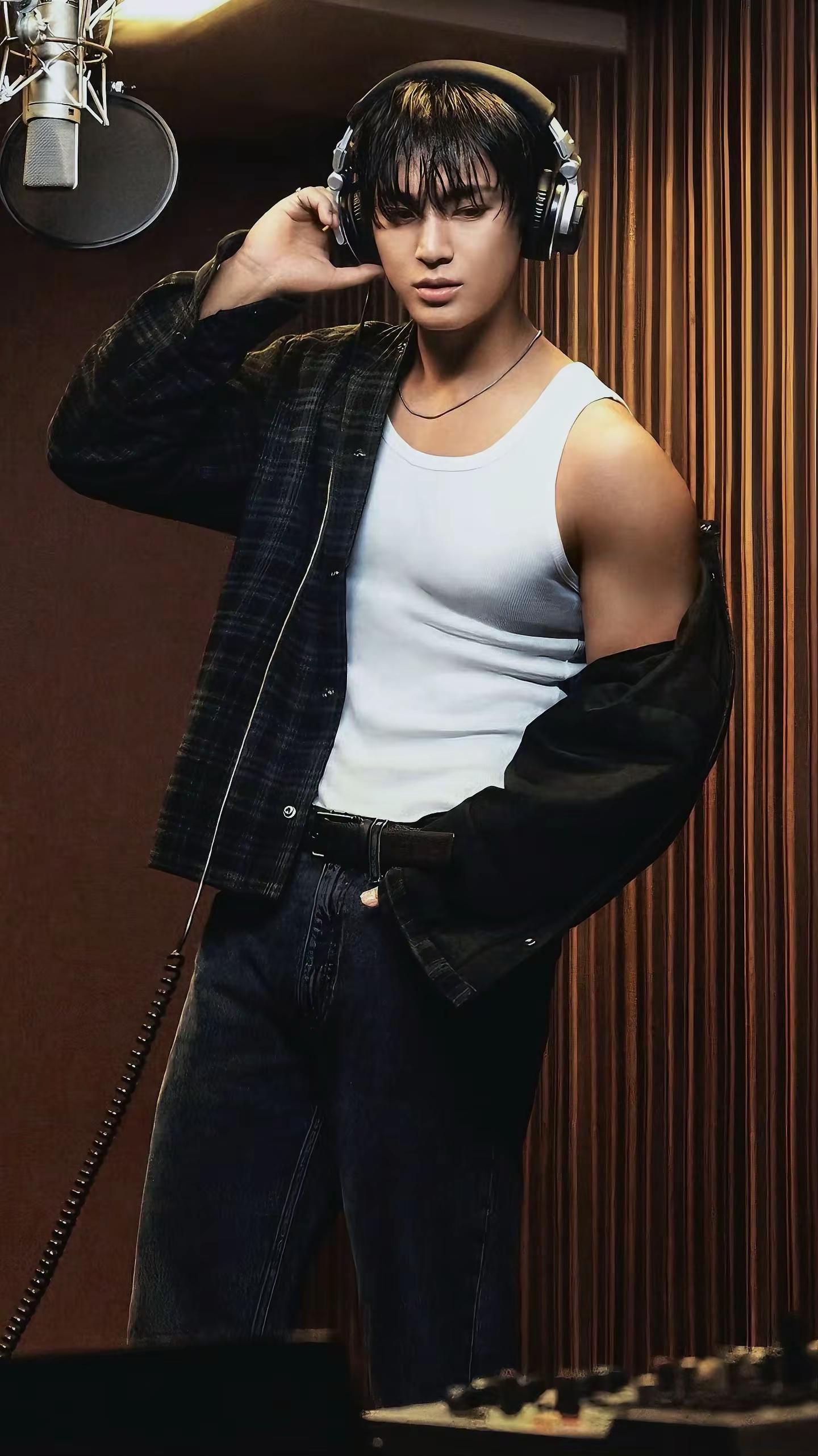 CK你好事做尽金珉奎 mingyu 金珉奎mingyu calvinklein