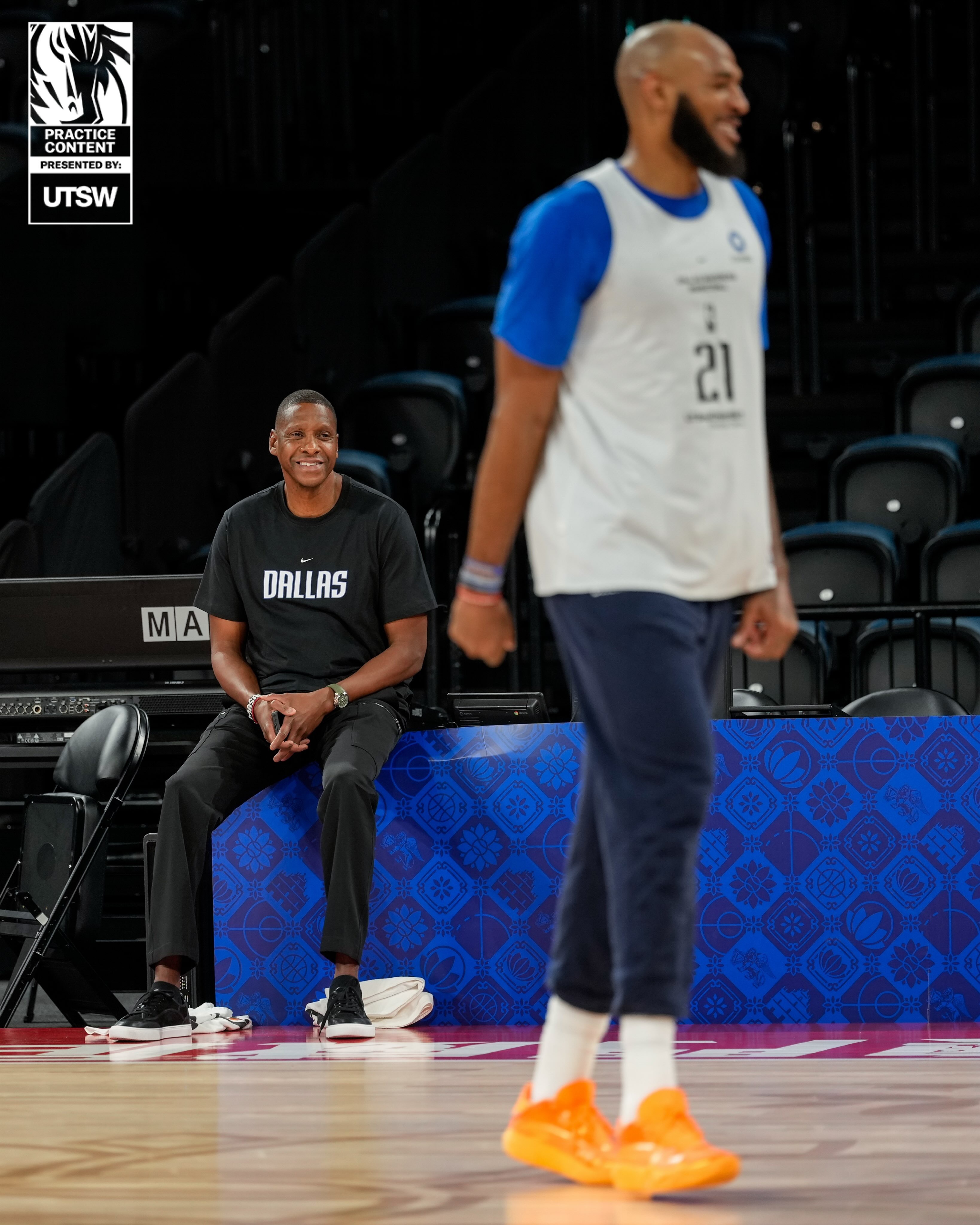 训练💦😤

#达拉斯独行侠##nba中国赛# ​