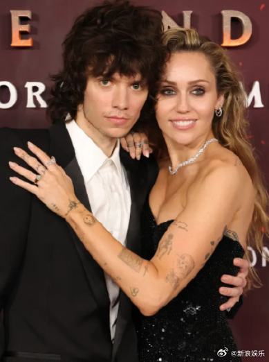 据外媒，麦莉Miley Cyrus和27岁男友Maxx Morando...