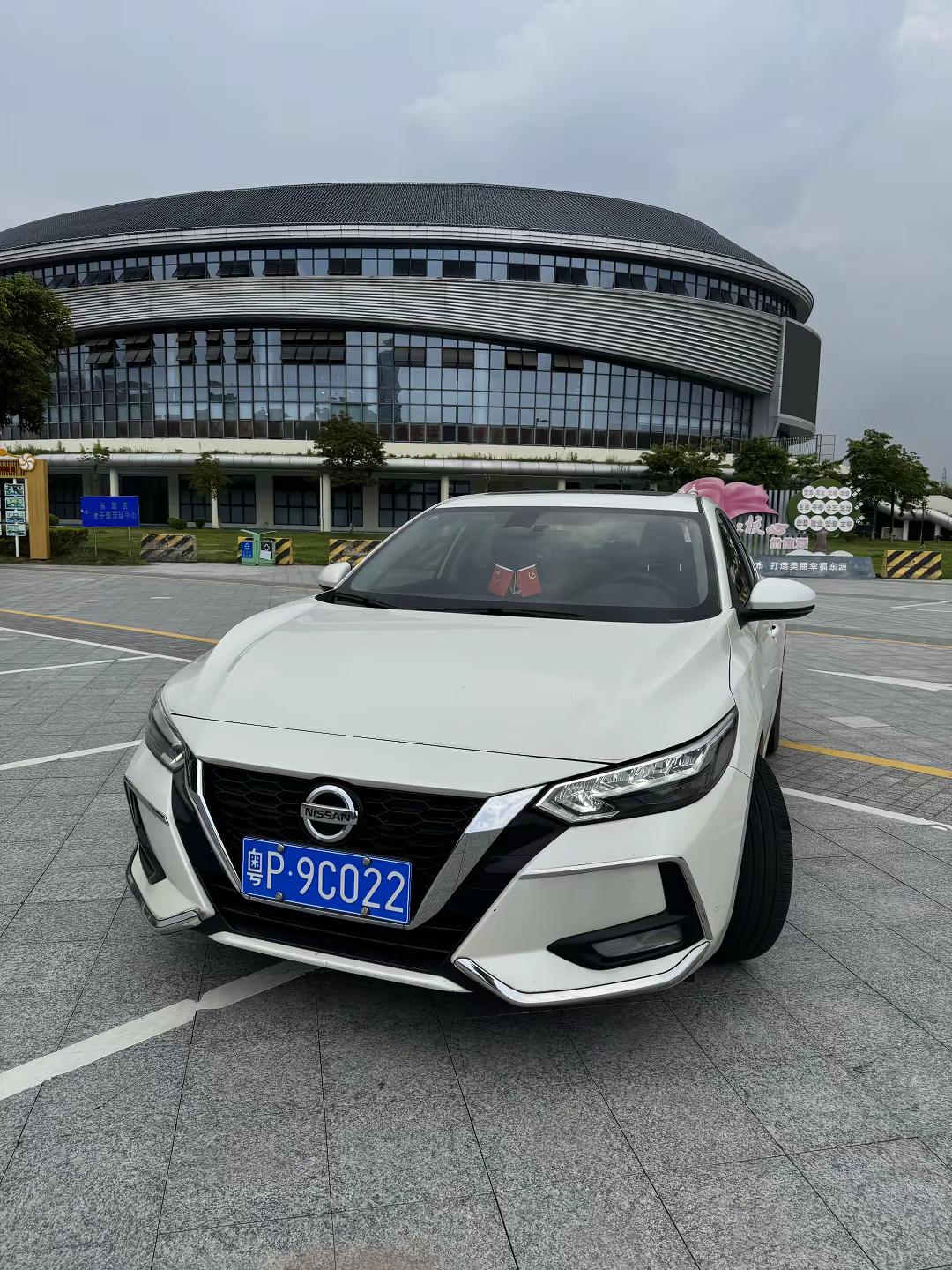 我发现买14代轩逸的人，大多都不是为了证明自己懂车，而是想明白了家用车最核心的需求，根本不是零百加速这类参数。真正重要的是每天点火就能直接开走，油耗别太高，后续维修的成本也别太离谱。日产轩逸 家用轿车 颜值在线的代步车 十四代轩逸