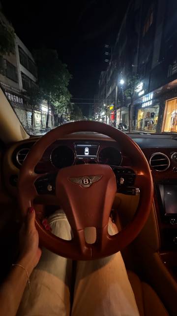 Dream car<br />我也要拥有一辆宾利
