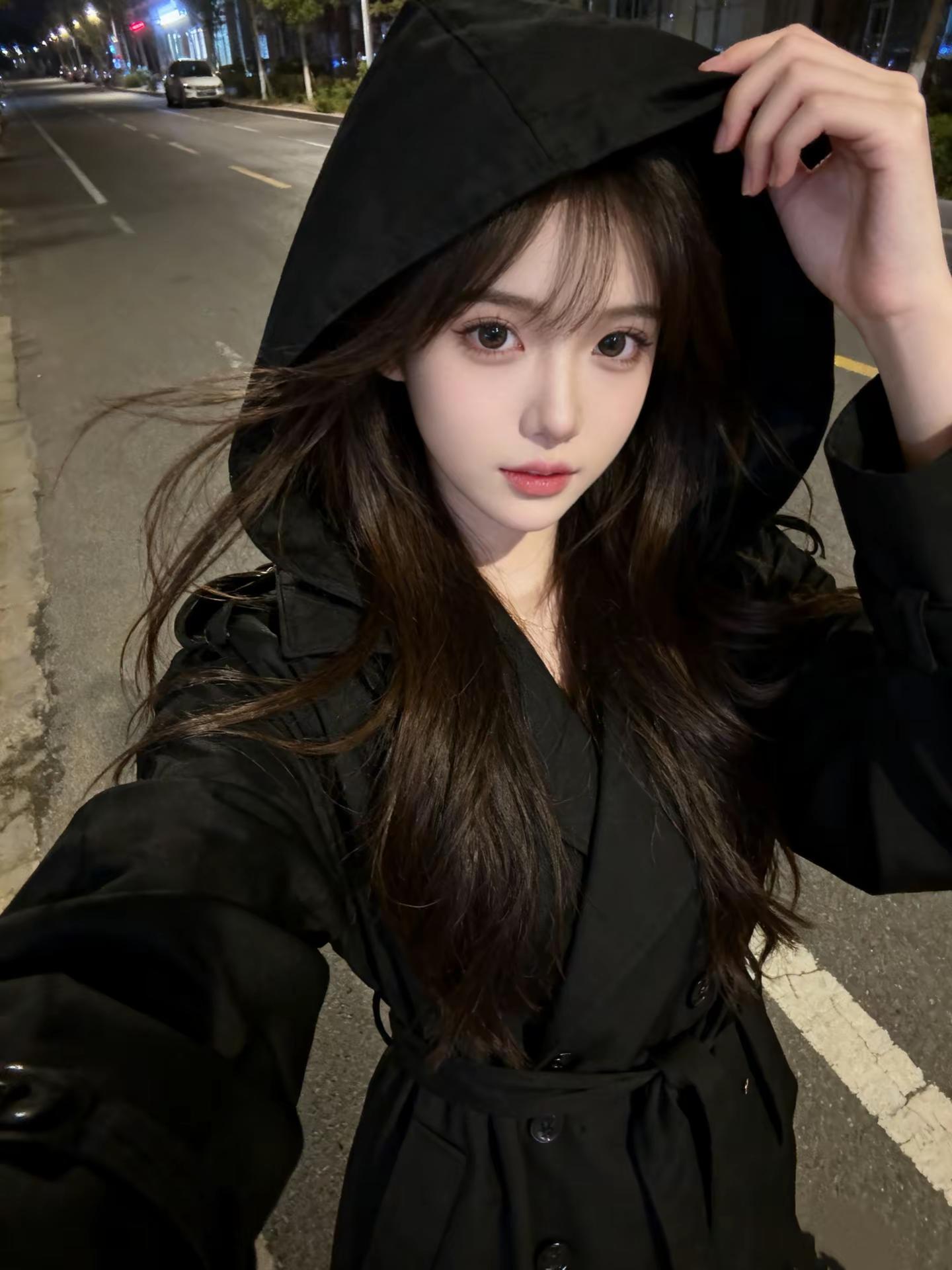 那个最爱你的人就会出现，前者出现了，那个最爱我的人在哪儿？