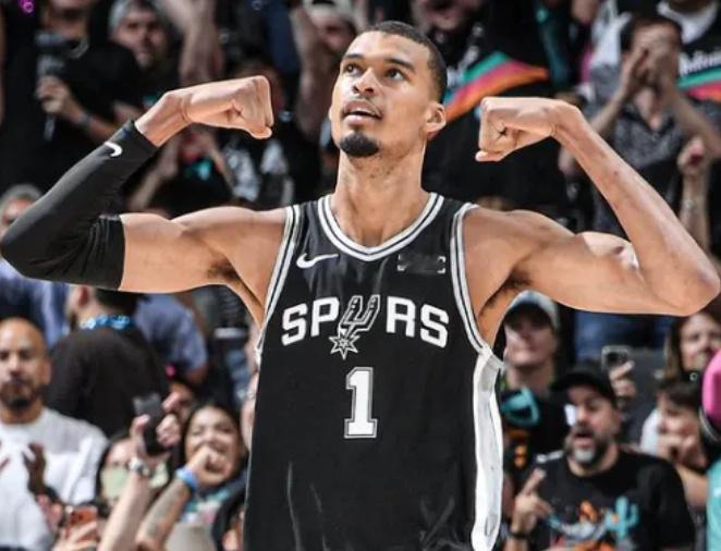 Skip：马刺离雷霆更近了一步，但感觉这轮系列赛还得打抢七  NBA季...