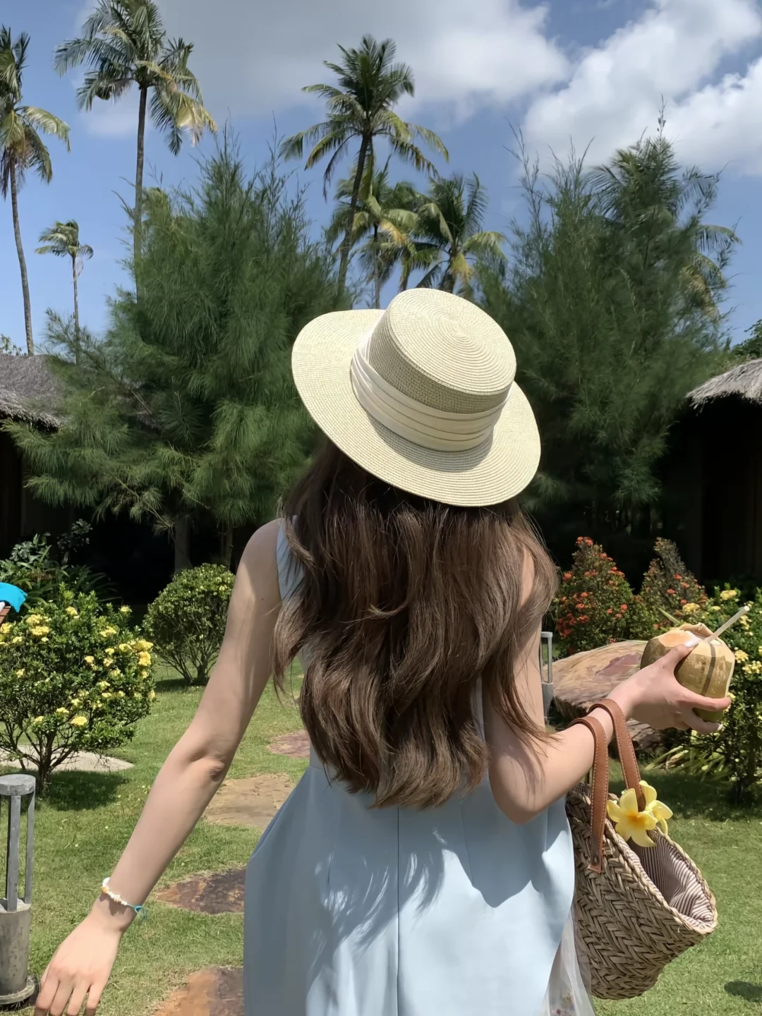 怎么会有这么美的背影～🌴