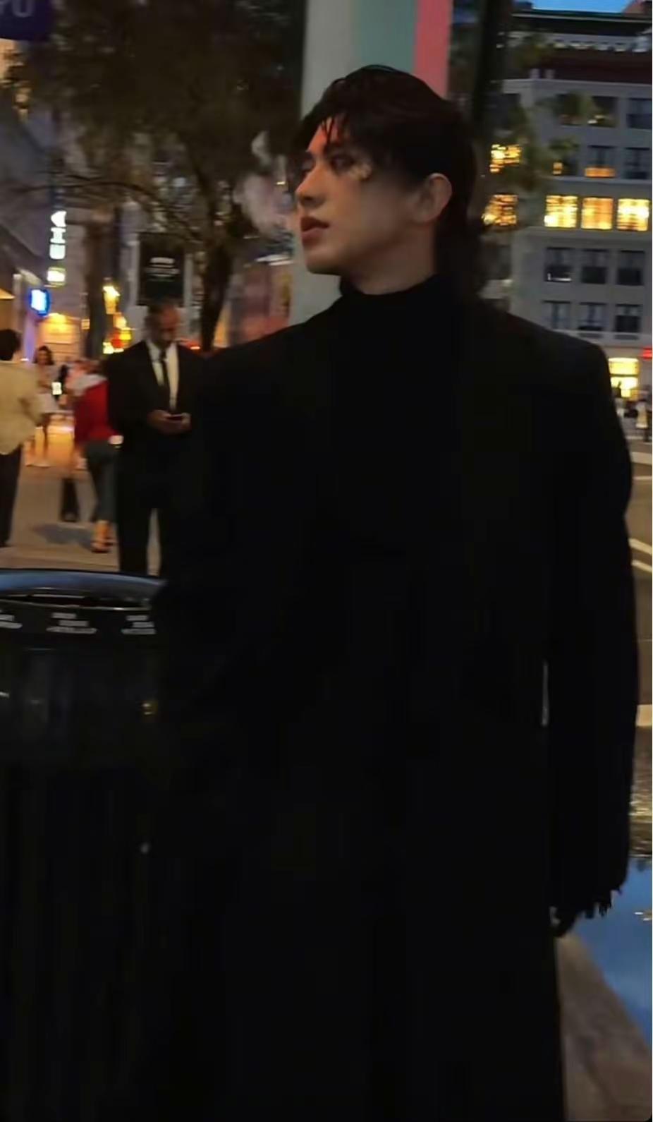 蔡徐坤天选欧巴！！！！ 蔡徐坤的权威我后知后觉，太帅啦！！！纽约 蔡徐坤