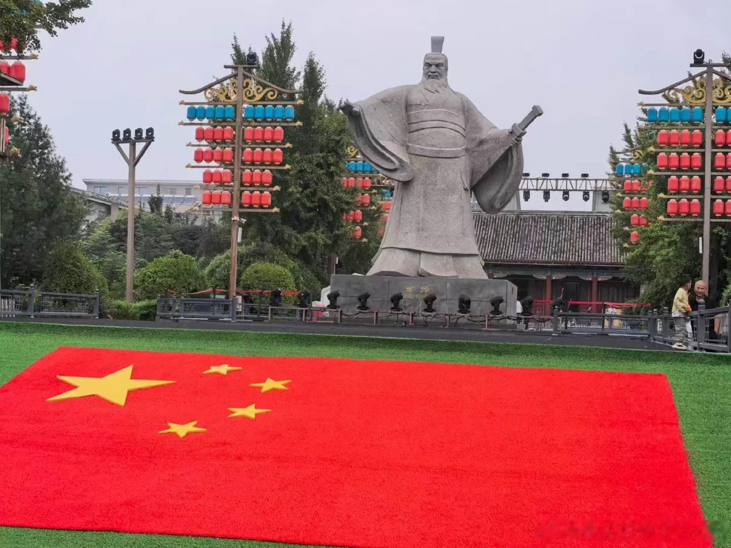 #中秋节不能祝快乐吗#
八月十五中秋节不祝快乐祝什么？
又出什么新鲜词是我不知道的？
我中秋节收到的都是中秋快乐！阖家幸福
我发出的也大都是节日快乐！
没太注意有什么很明显的变化。
以前知道端午节不能说快乐说端午安康
到后来不也改了吗？还是端午节快乐[微风][微风] ​